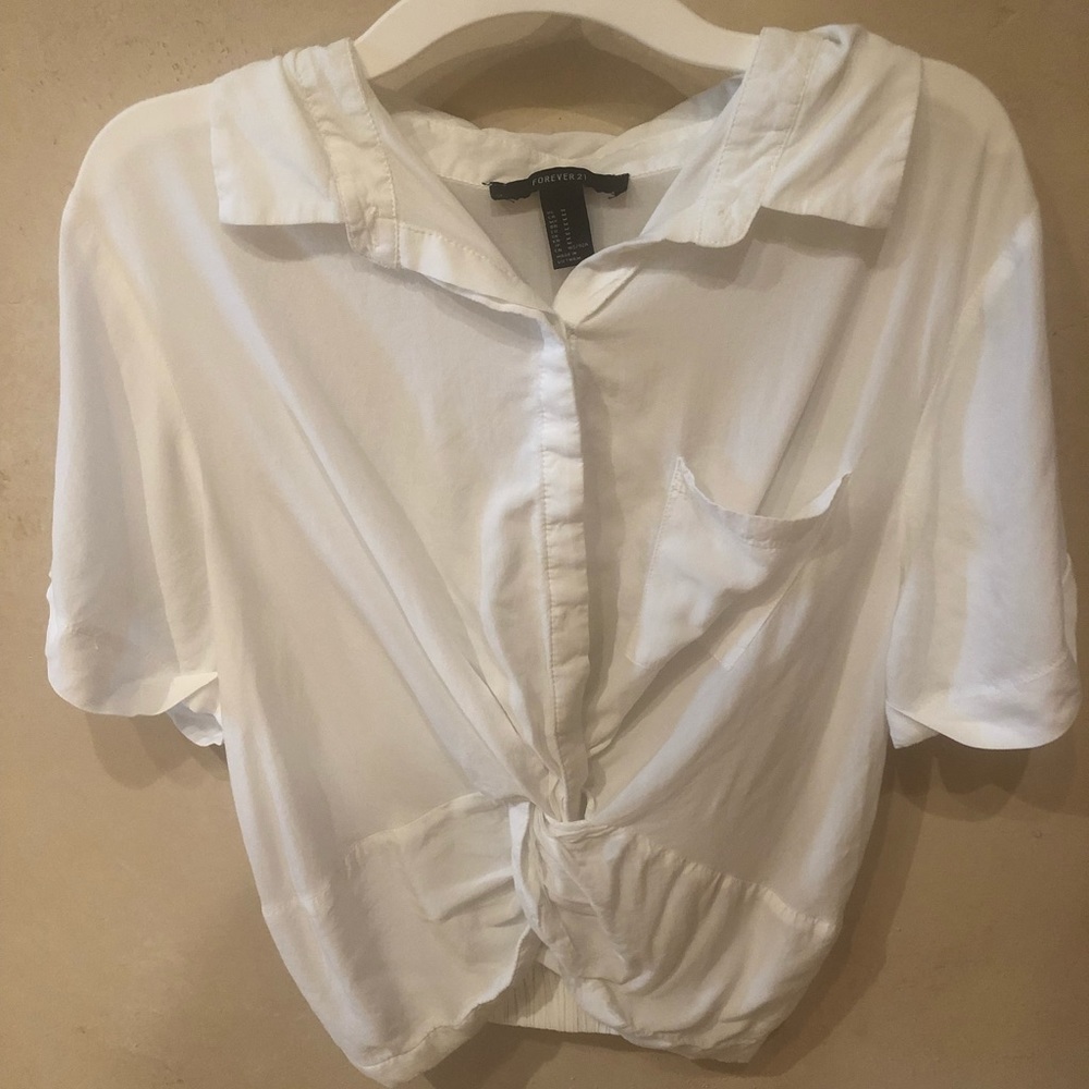 Womens Buttoned-Up Collard Crop Top